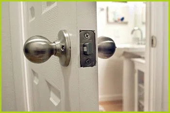 Expert Locksmith Services Uppr Marlboro, MD 301-723-7157 - 14-unlock-door